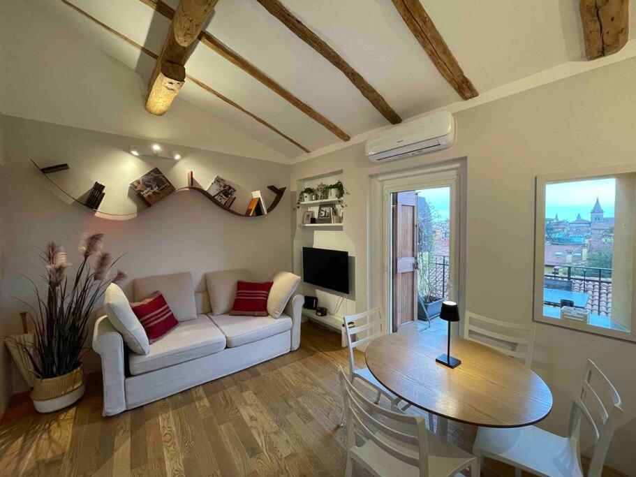Romantic Attic Room With Panoramic View Bologna Exterior foto